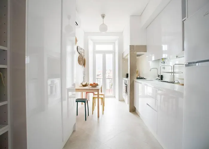Principe Real Beautiful View 3 Bedrooms Flat! *