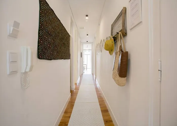 Principe Real Beautiful View 3 Bedrooms Flat! *