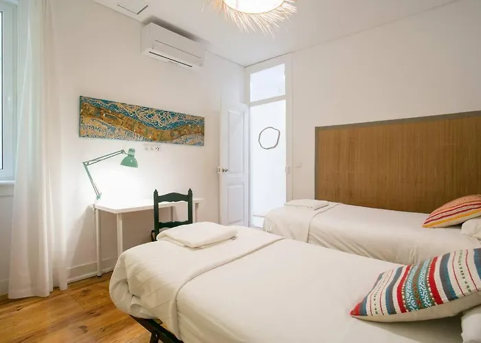 Principe Real Beautiful View 3 Bedrooms Flat! *