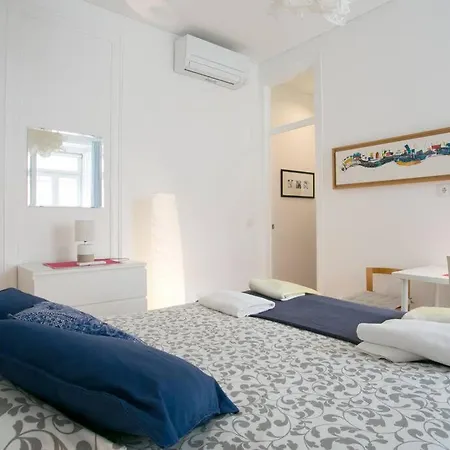 Апартаменты Principe Real Beautiful View 3 Bedrooms Flat!