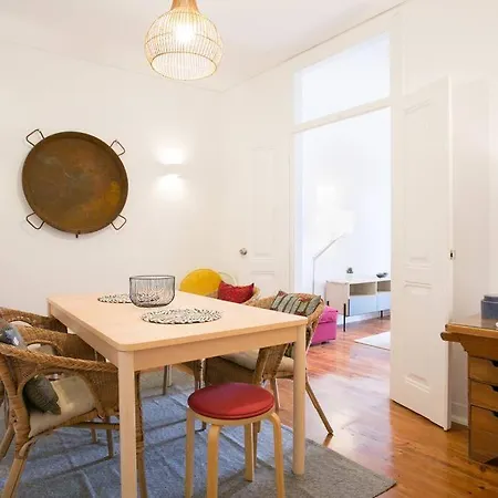 Principe Real Beautiful View 3 Bedrooms Flat!